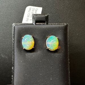 NWT 14k rose gold and 3.94ctw opal stud earrings!